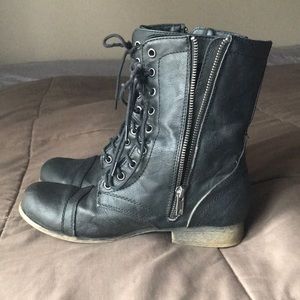 Black combat boots, size 6